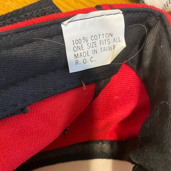 90’s throwback hat - Picture 4 of 5